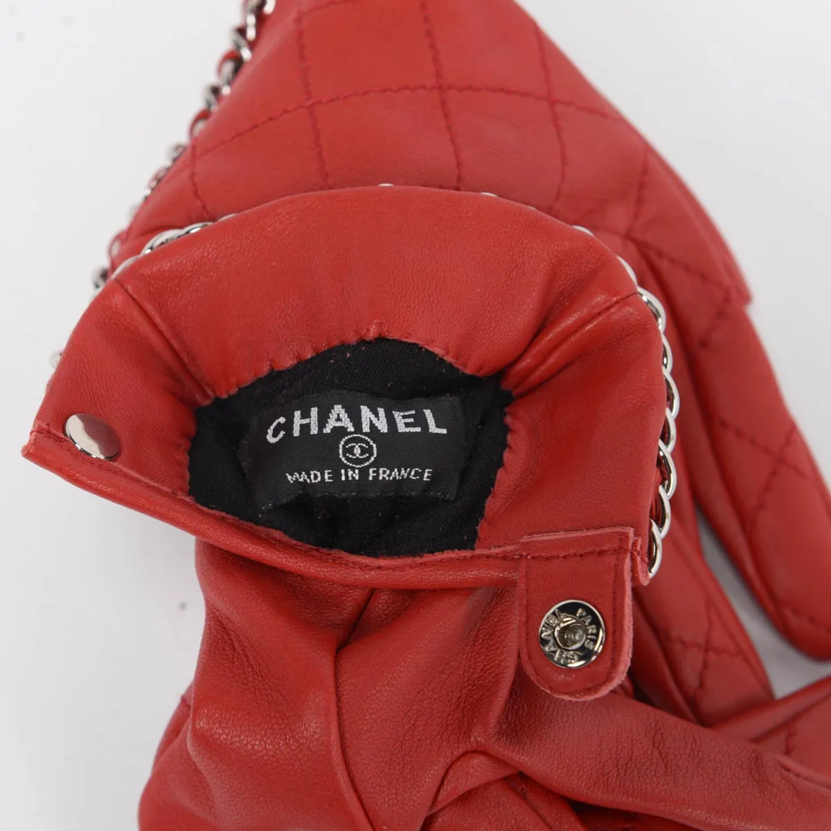 Chanel Red Quilted Lambskin CC Chain Gloves