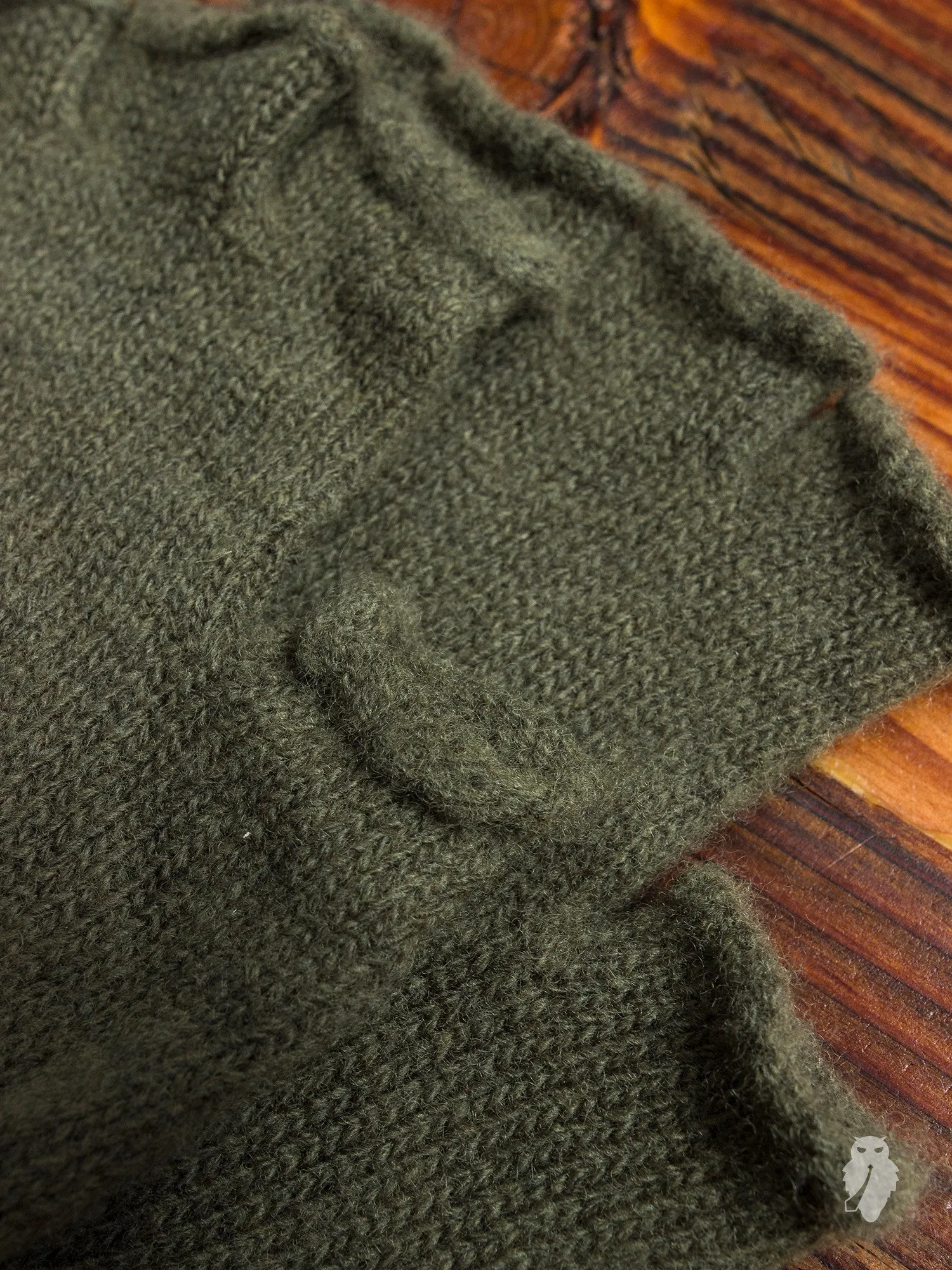 Fingerless Wool Gloves in Olive