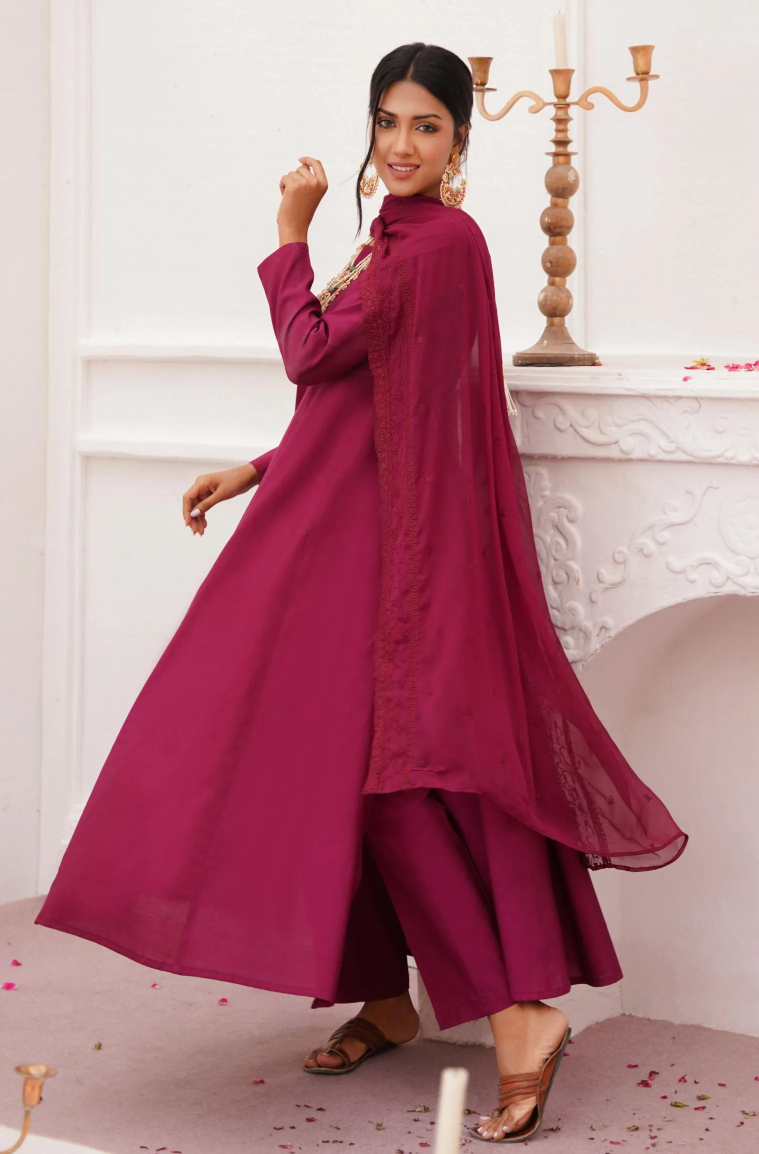 Jahaan Embroidered Dupatta - Wine Red