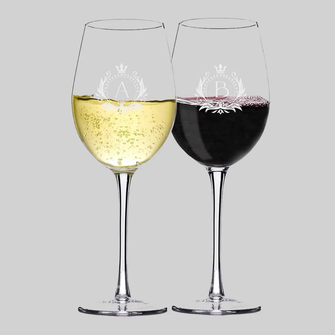 Personalized Wine Glasses for Couple Engraved with Monogram Design