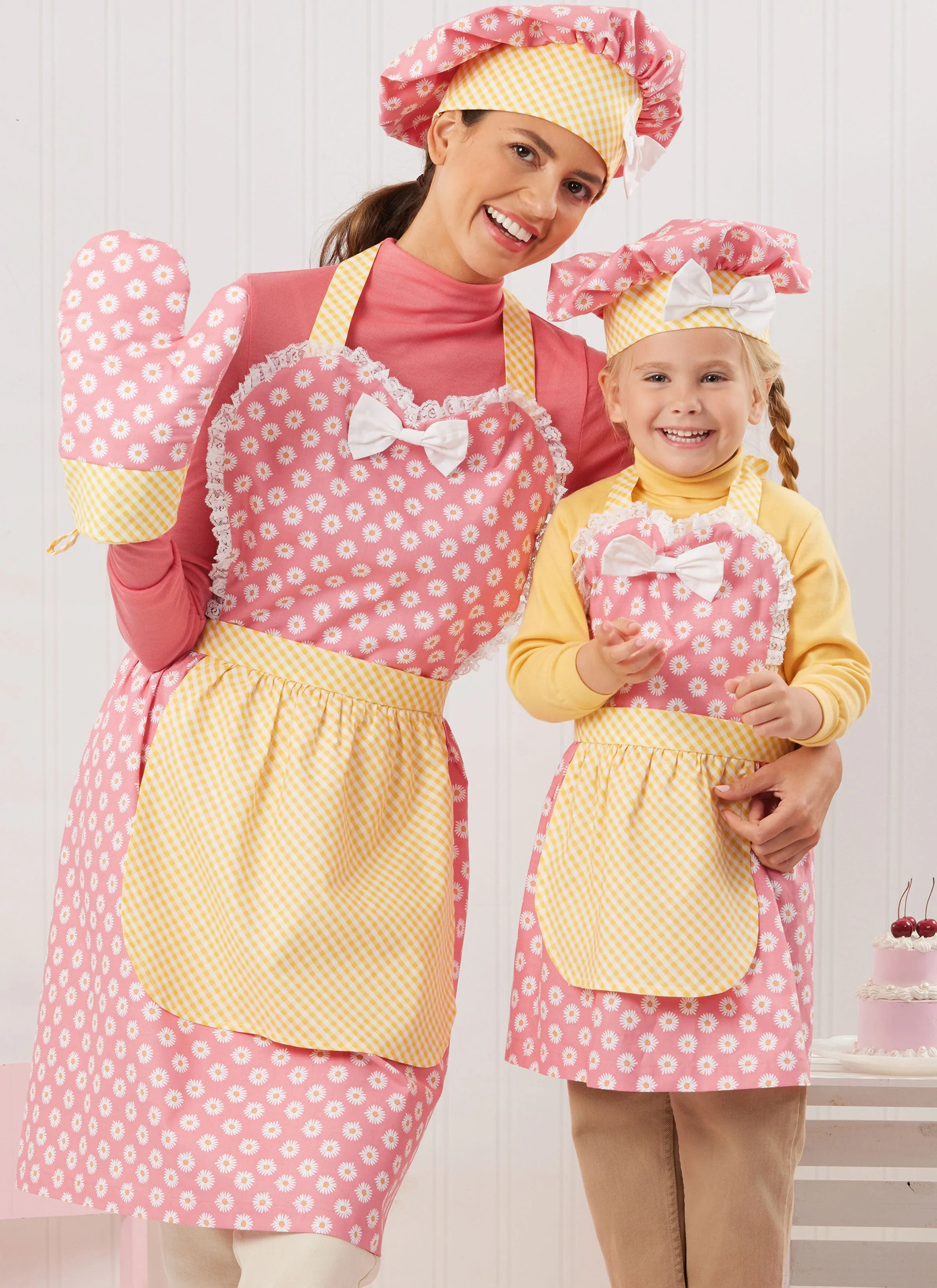 Simplicity sewing pattern S3050 Misses' Apron, Mitts and Hat